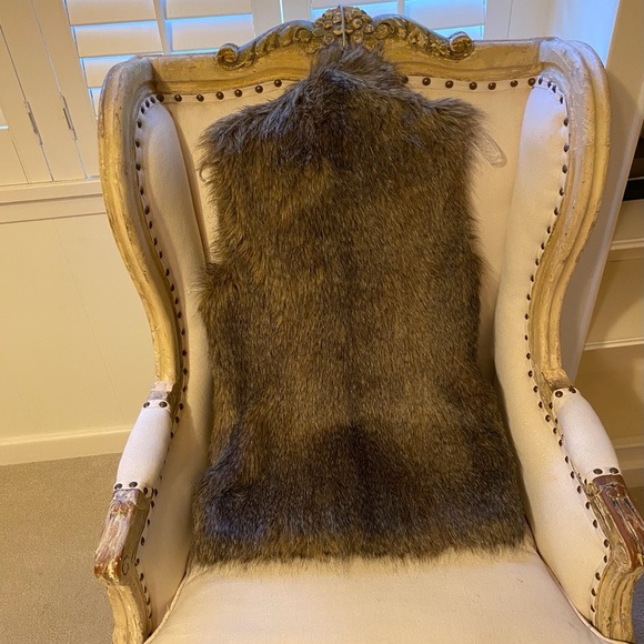 Rachel Zoe faux fur vest - Picture 10 of 10